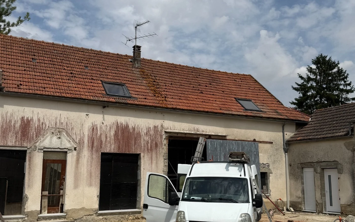 Chantier de rénovation de toiture réalisé par EC Couverture